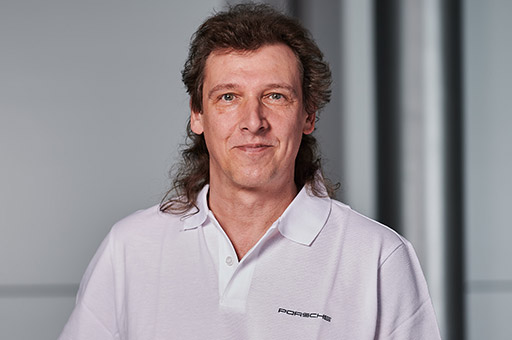 Roland Schott